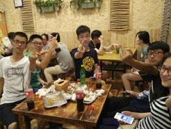 饶河烧烤加盟,学烧烤技术,开烧烤店多少钱疯狂烤翅加盟